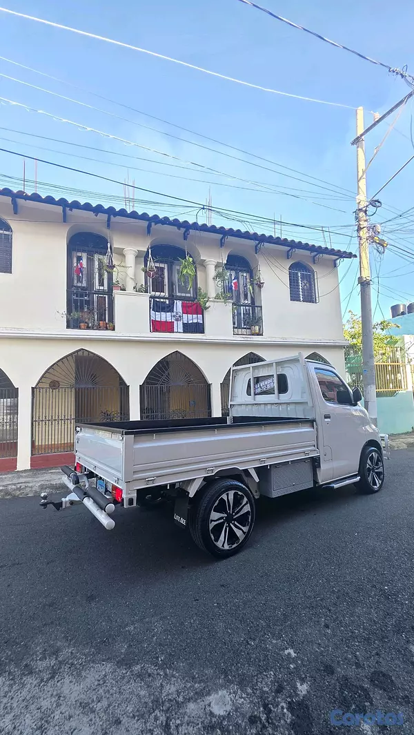 jeepetas y camionetas - toyota lite ace 2023 
6,000 klm version delta comercial no es guía cambiado 4
