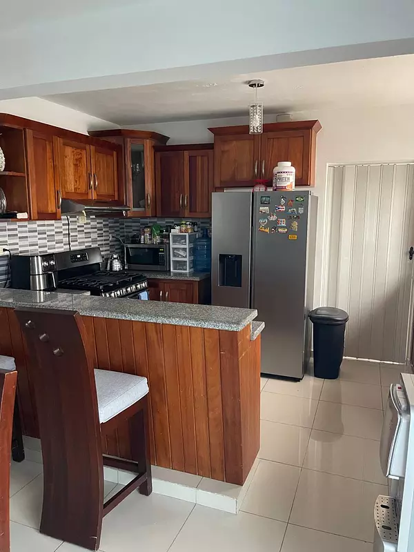 apartamentos - Apartamento 4to Nivel con Seguridad en Los Rieles 10