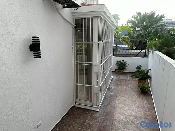 casas - Alquilo Casa en Urbanización Fernández / Julieta M 12