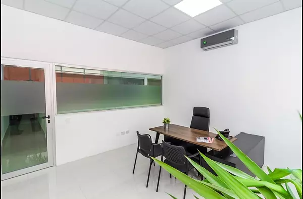 oficinas y locales comerciales - Local corporativo céntrico  3