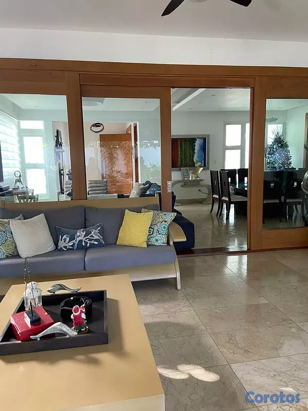 casas - HERMOSA CASA EN VENTA, LAS CARMELITAS. 9