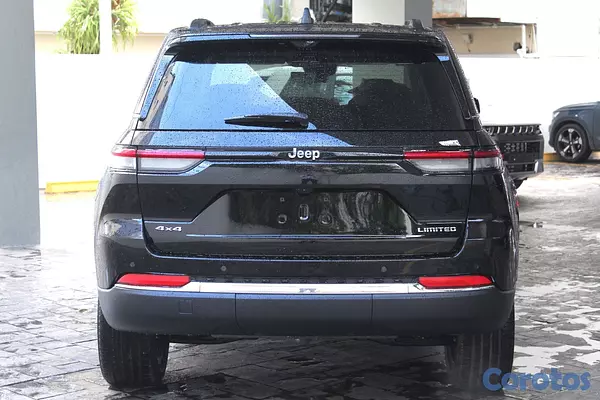 jeepetas y camionetas - Jeep Grand Cherokee Limited 4x4 2025 3