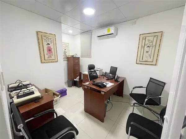 oficinas y locales comerciales - Local en segundo nivel Bella vista 3