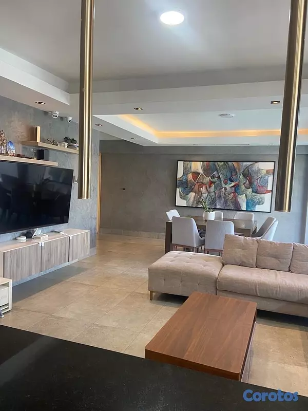 apartamentos - venta de apartamento en Evaristo morales con 172mts piso alto Distrito Nacional  4