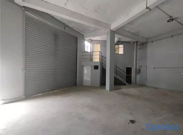 oficinas y locales comerciales - NAVE COMERCIAL  4