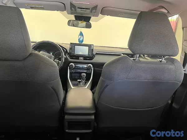 jeepetas y camionetas - Toyota rav-4 2020 LE  4