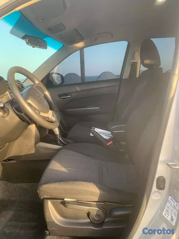jeepetas y camionetas - Vendo suzuki Vitara 2017 clean car fax cero choque 12