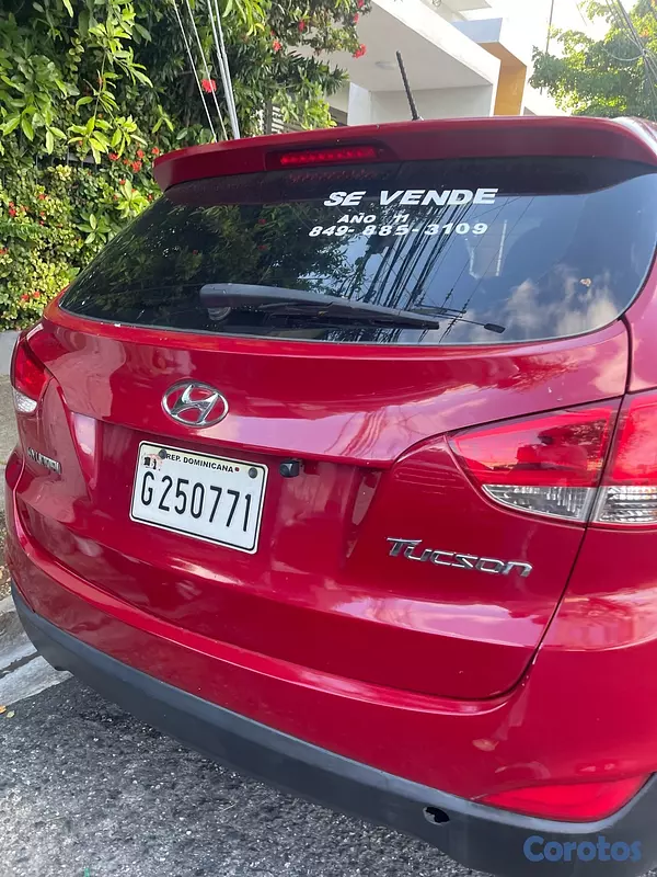 jeepetas y camionetas - Venta de Hyundai Tucson 2011. Oportunidad.  10