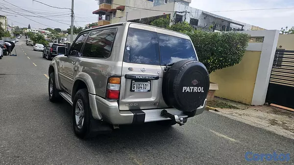 jeepetas y camionetas - Nissan patrol v6 2001 7
