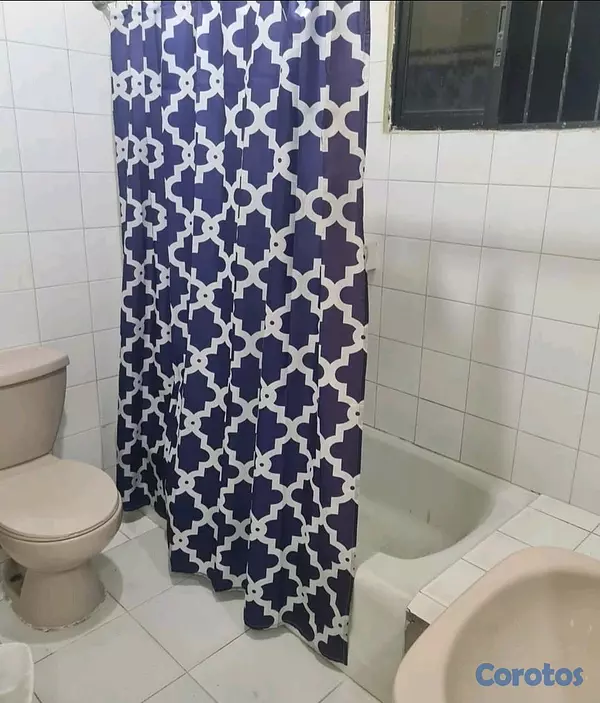 habitaciones y viviendas compartidas - Habitación en alquiler para chicas decentes que trabajen/estudien 
no mascotas  4