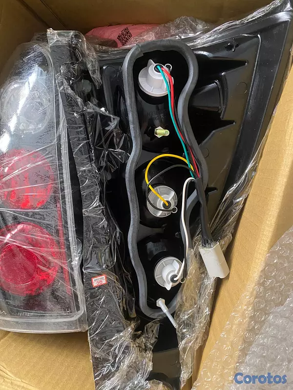jeepetas y camionetas - Luces traseras  para Toyota 4Runner (2003-2005) 2