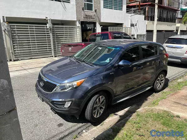 jeepetas y camionetas - vendo Kia en perfecto funcionamiento negociable  5