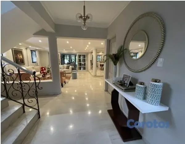 casas - Vendo casa en Cuesta Hermosa III 2