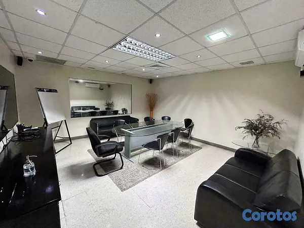 oficinas y locales comerciales - Oportunidad de Alquiler! Local en la Rómulo 127 m² 3