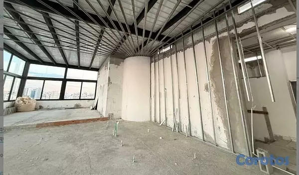 oficinas y locales comerciales - Local comercial en alquiler en Piantini con Vista Panorámica 360° 2