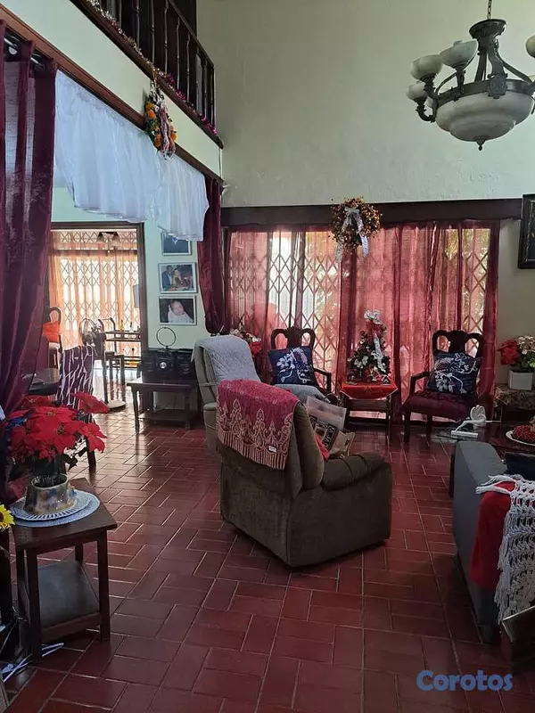 casas - Casa de 4 habitaciones en venta en Costa Verde Av. 10