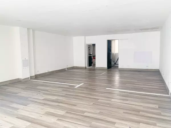 oficinas y locales comerciales - Propiedad en alquiler en naco 6