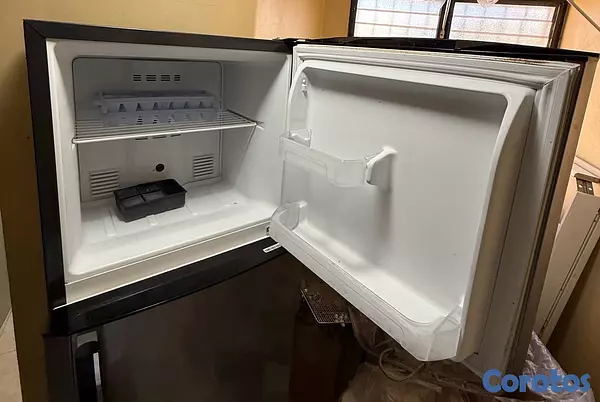 electrodomesticos - Vendo nevera marca Mabe dos puertas  3