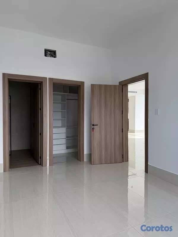 apartamentos - Apto moderno en alquiler de 3 habitaciones , para estrenar , con Gym y jacuzzy 5