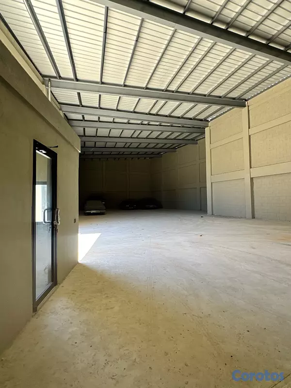 solares y terrenos - NAVE COMERCIAL 6