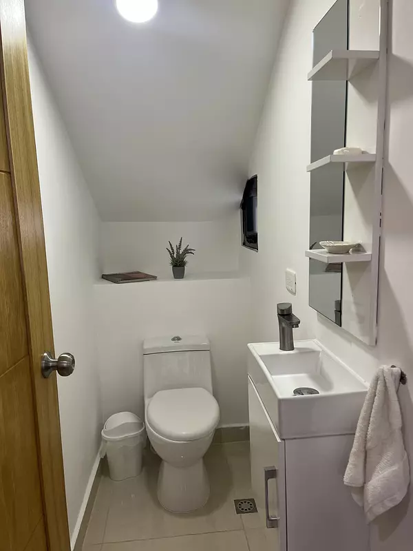 casas - Vendo moderna y cómoda casa en Cuesta Hermosa III 4