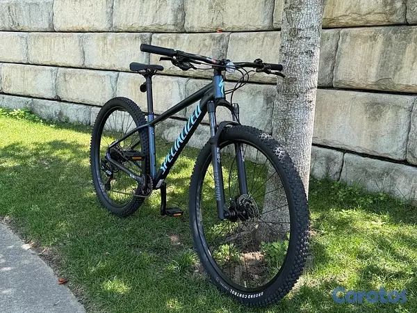 bicicletas y accesorios - bicicleta ROCKHOPPER expert. Specialized como  nueva  2