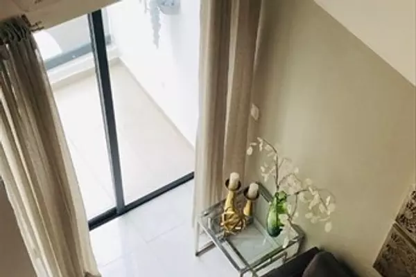 apartamentos - Alquilo tipo loft amueblado en Evaristo Morales  8