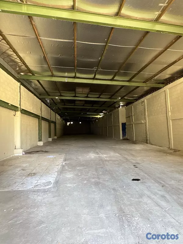 oficinas y locales comerciales - NAVE COMERCIAL 7
