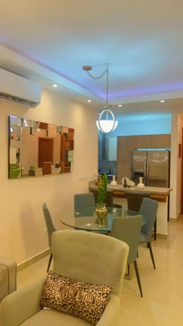apartamentos - Rento Apto nuevo amueblado full en Evaristo Morales,  incluye Mant 8