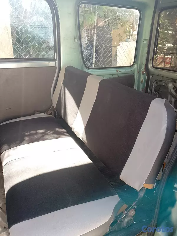 otros vehiculos - Es un carro de buena calidad muy bueno para viaje 2