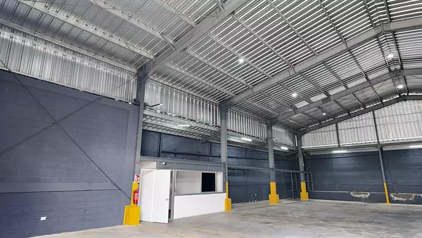 otros inmuebles - Nave industrial en alquiler en la Autopista Duarte 9