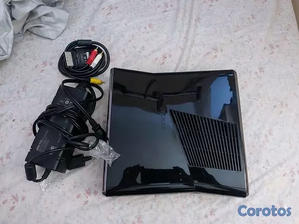 consolas y videojuegos - Xbox 360 cómo nuevo  2