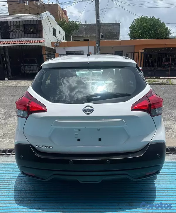 jeepetas y camionetas - Nissan Kicks SV 2020 3