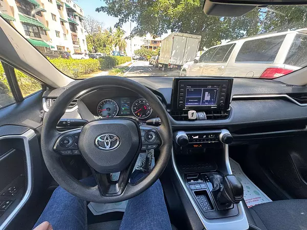 jeepetas y camionetas - Toyota rav4 2021 8