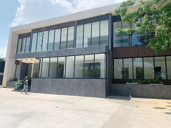 oficinas y locales comerciales - Local comercial moderno  2