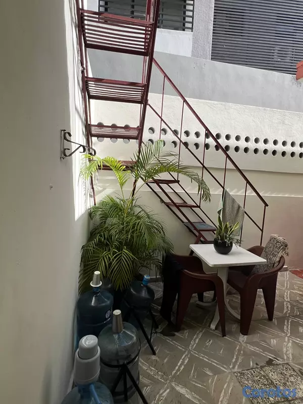 apartamentos - Alquilo estudio independiente en Serrallés (cerca  4