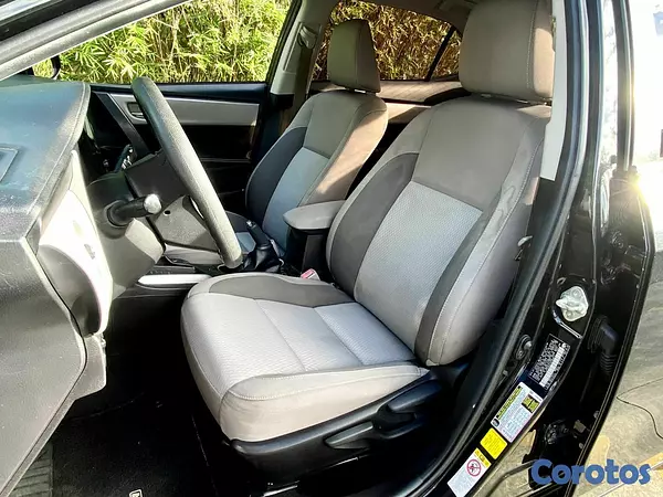 carros - TOYOTA COROLLA LE 2019 3