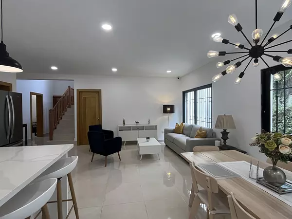 casas - Vendo moderna y cómoda casa en Cuesta Hermosa III 5
