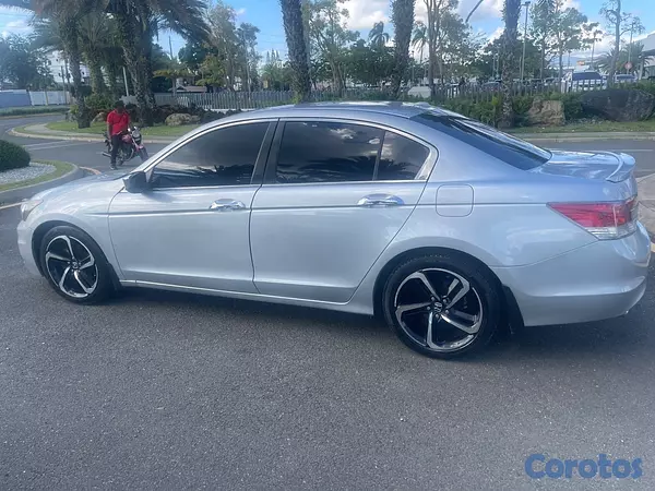 carros - Honda Accord V6 2010 — Excelente condiciones, súper nítido 🔥 9