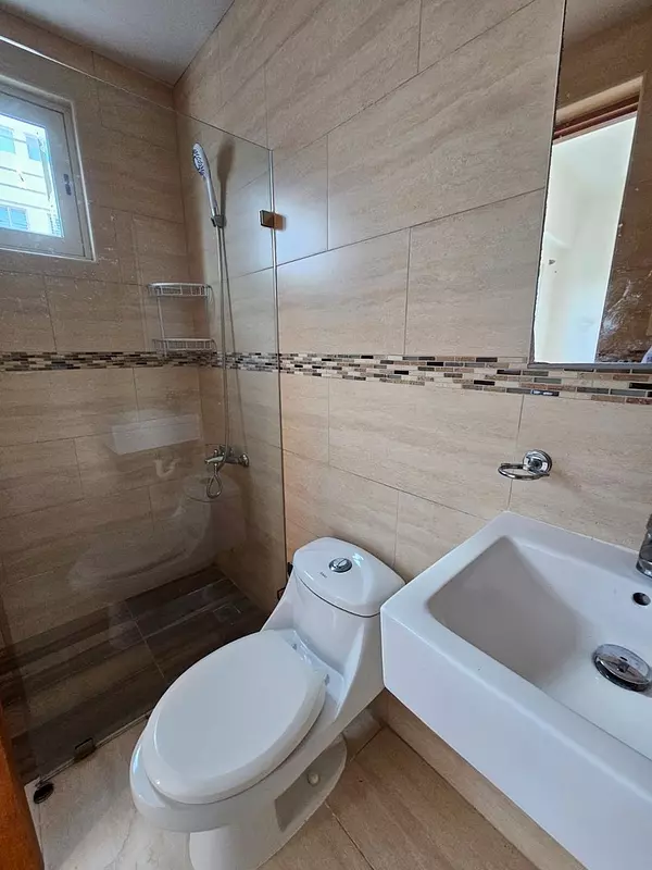 apartamentos - Amplio apartamento en renta  en el sector de Mirador Norte, próx. AV. 27 FREBREO 6