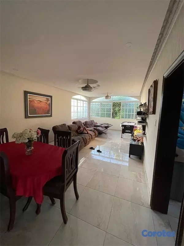 casas - Venta de majestuosa casa en la zona oriental Santo Domingo este con 1000mts 9