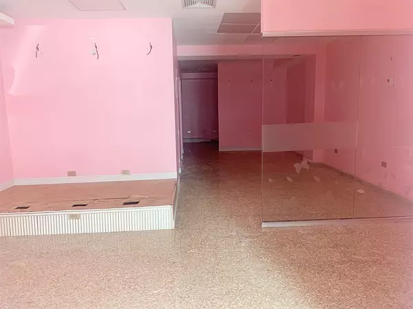 oficinas y locales comerciales - Local en naco primer nivel  8