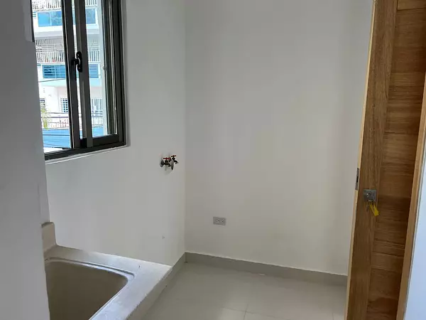 apartamentos - Vendo apartamento en los prados 

 5