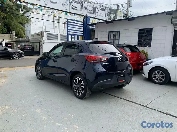 carros - MAZDA DEMIO TOURING 2020 4
