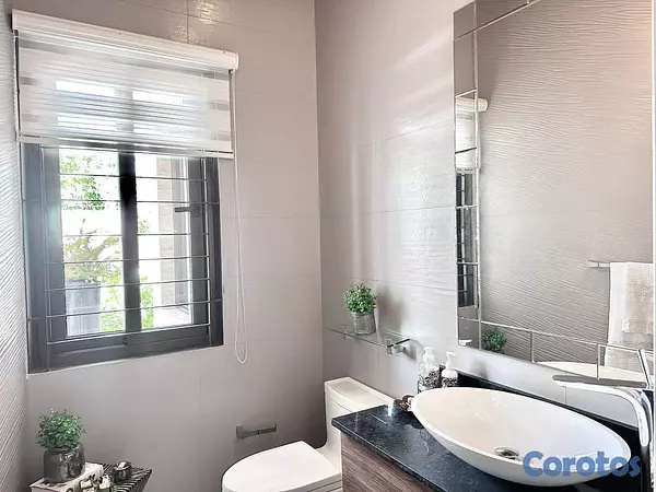 casas - Casa de 4 habitaciones 5 baños en alquiler en Viej 4