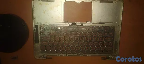 computadoras y laptops - Carcasas de la MacBook Pro 13 pulgadas A1278 + cables 5