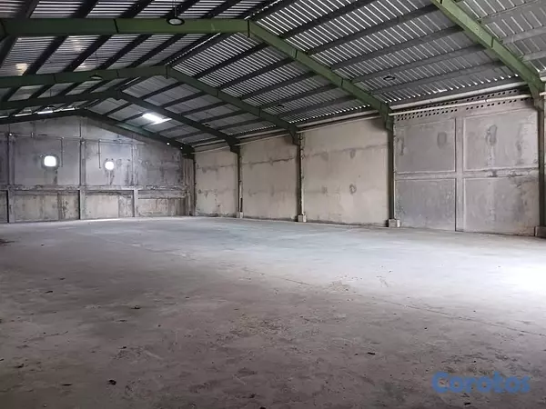 otros inmuebles - Alquilo Nave industrial en El Higüero 2