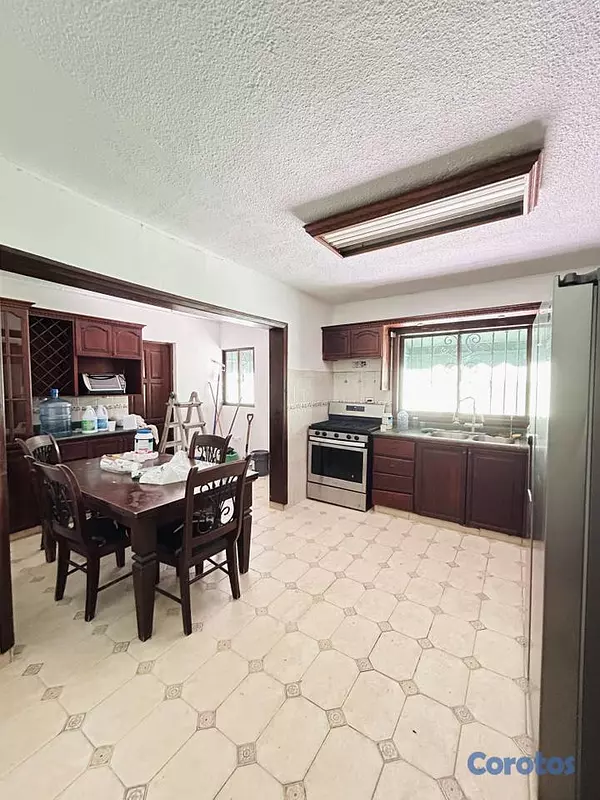 casas - Casa para vivienda o comercial en alquiler en El M 13