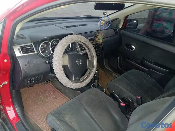 carros - NISSAN Versa 2