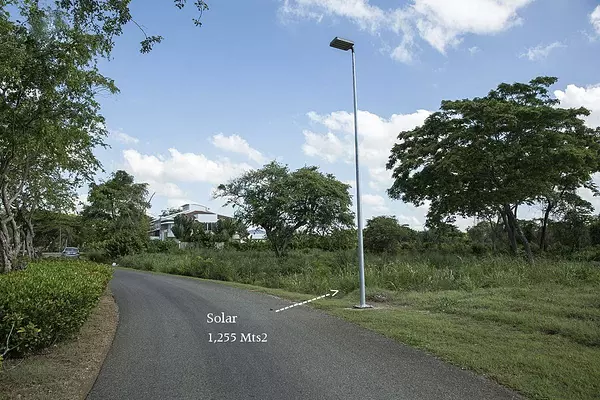 solares y terrenos - Amplio Solar en Juan Dolio dentro de complejo Turístico en pleno desarrollo 9
